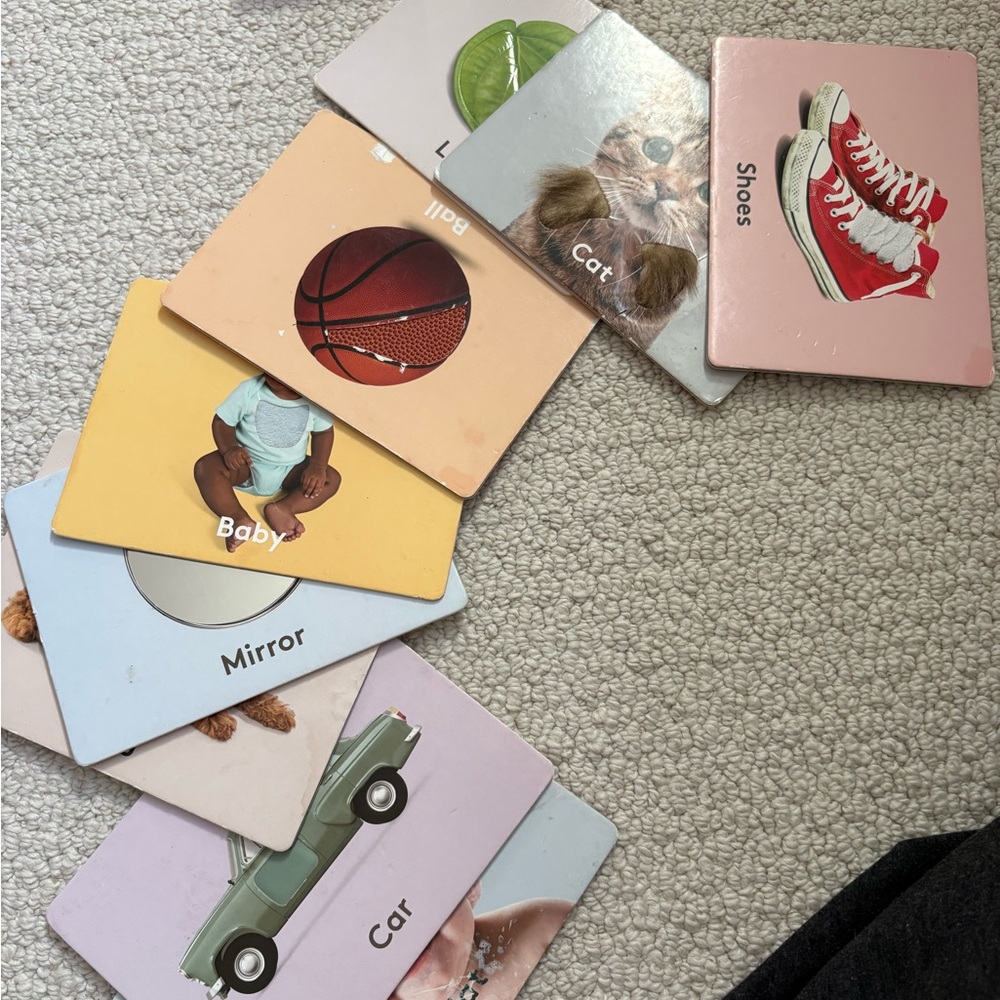 LOVEVERY Colorful Kids Flashcards Set